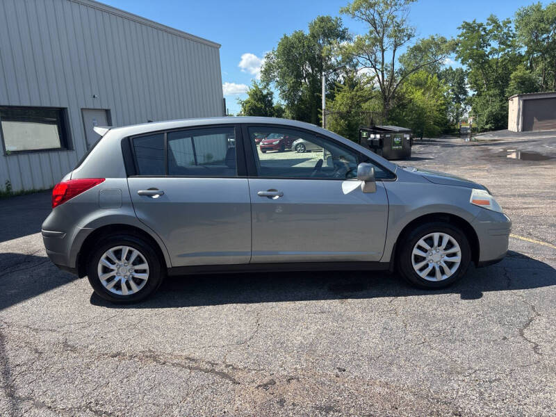 2009 Nissan Versa 1.8 S