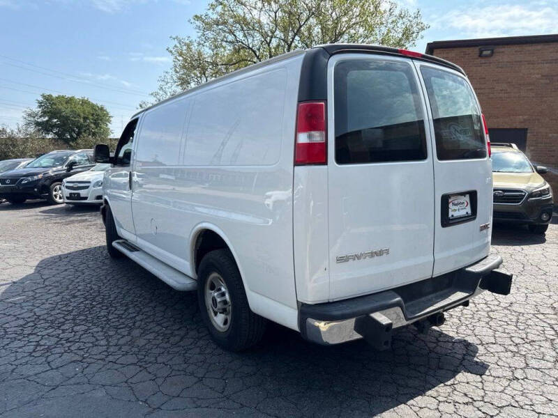 2017 GMC Savana 2500