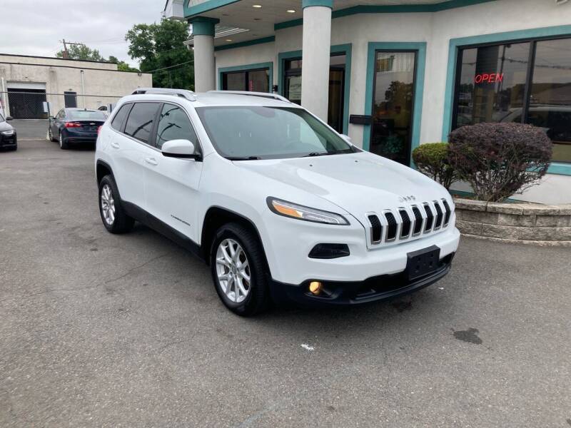 2015 Jeep Cherokee for sale at Autopike in Levittown PA