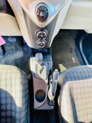 2014 Scion iQ 10 Series