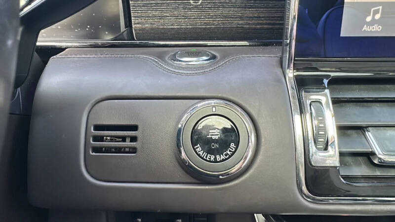 2018 Lincoln Navigator L Black Label