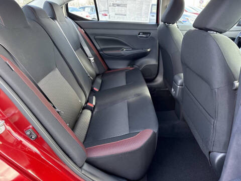 2025 Nissan Versa SR