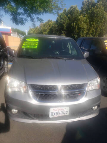 2019 Dodge Grand Caravan SXT 35th Anniversary Edition