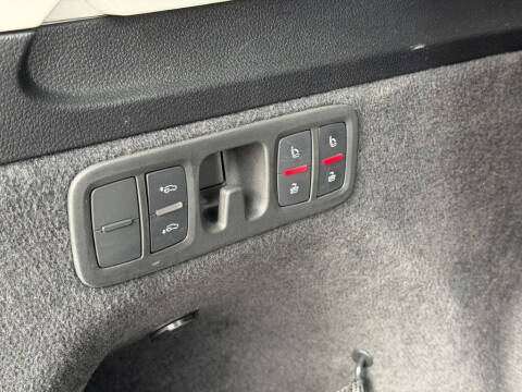 2022 Audi Q7 quattro Prestige 55 TFSI