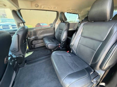 2015 Toyota Sienna