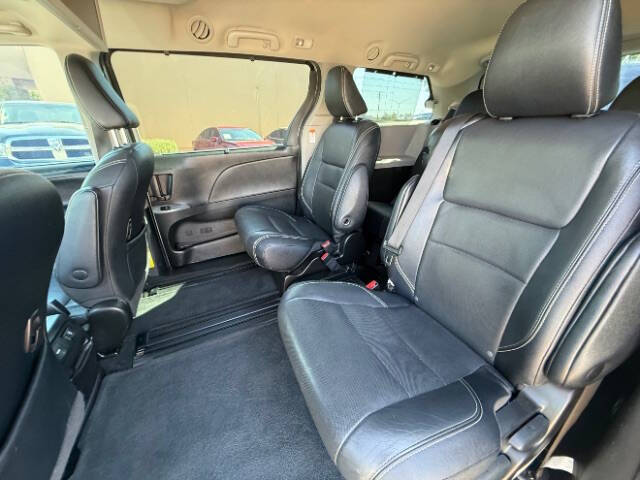 2015 Toyota Sienna