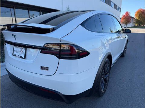 2022 Tesla Model X Plaid