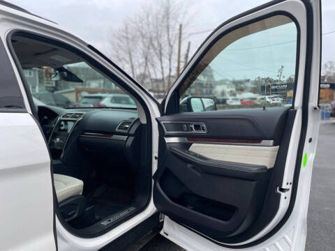 2019 Ford Explorer Platinum