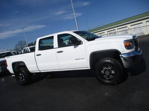 2015 GMC Sierra 2500HD for sale at GOWEN WHOLESALE AUTO in Lawrenceburg TN