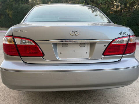 2001 Infiniti I30