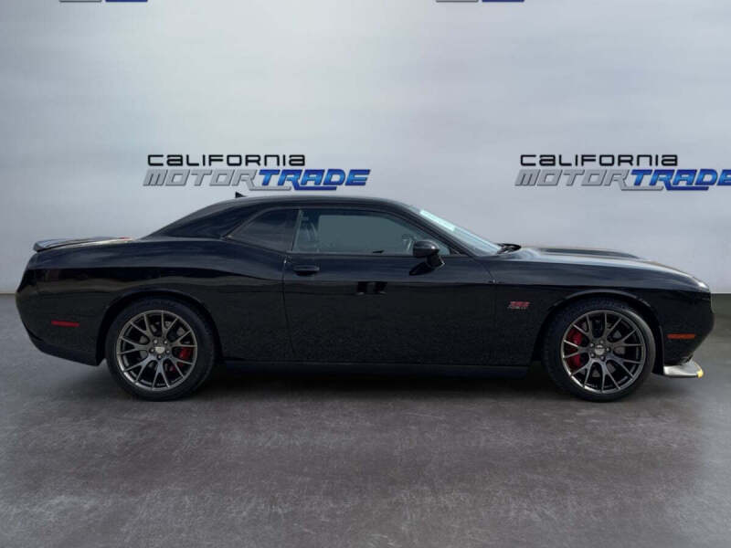 2016 Dodge Challenger SRT 392
