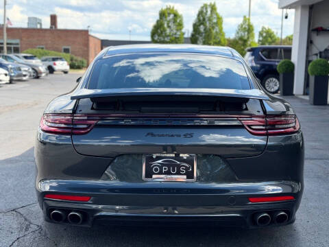 2017 Porsche Panamera 4S