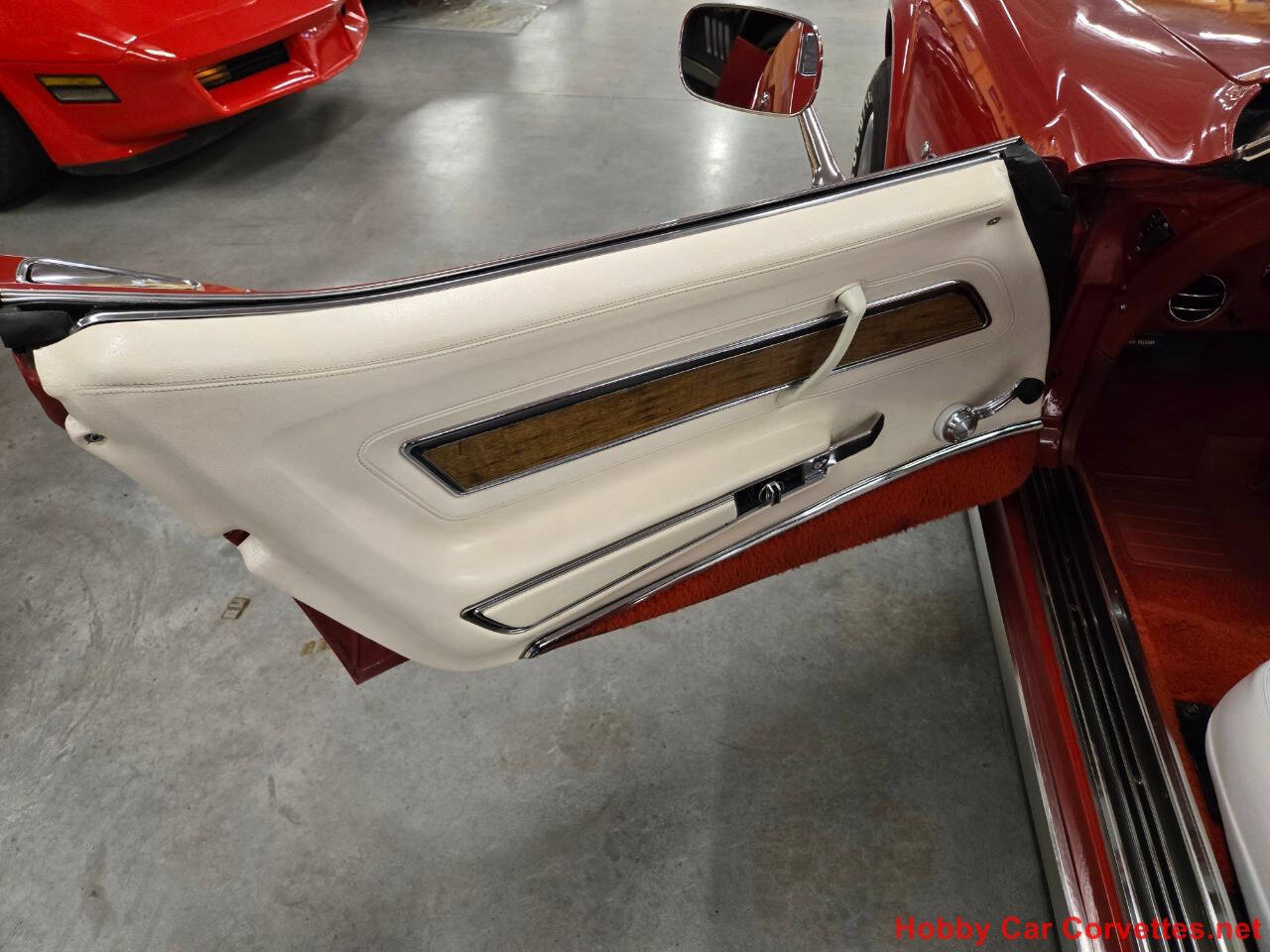 1976 Chevrolet Corvette 41