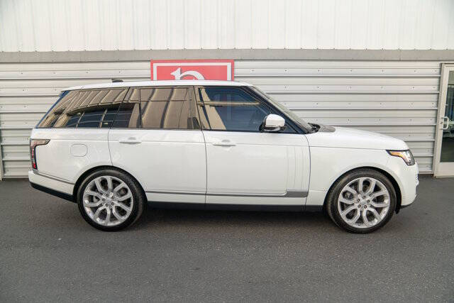 2017 Land Rover Range Rover 47
