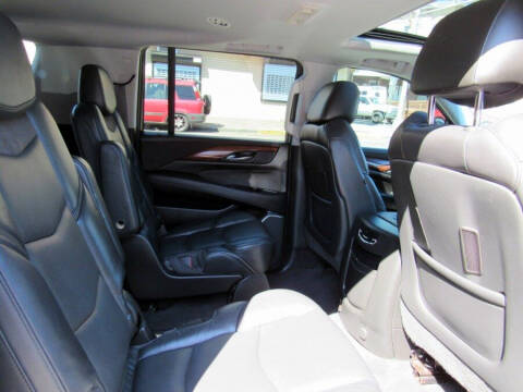 2018 Cadillac Escalade ESV Luxury