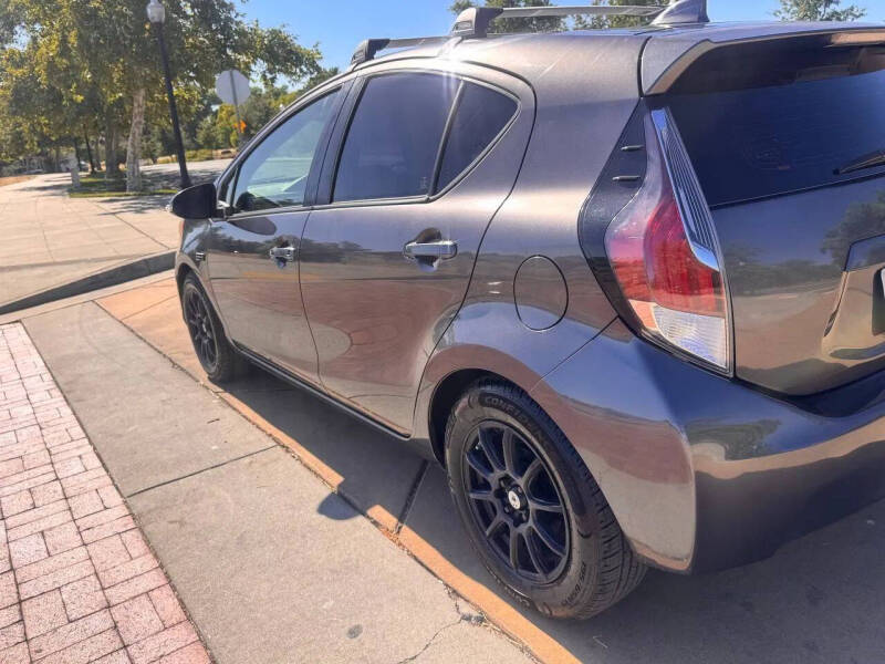 2015 Toyota Prius c