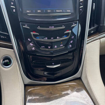 2019 Cadillac Escalade ESV Luxury