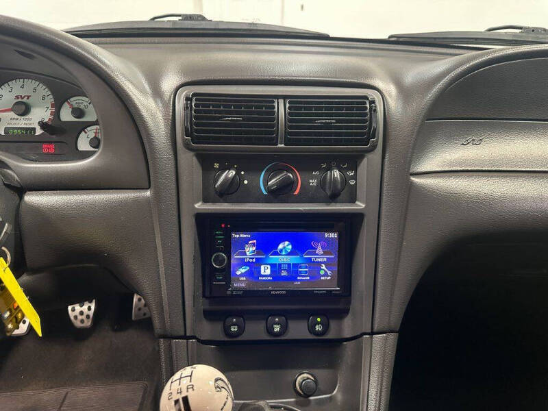 2001 Ford Mustang SVT Cobra