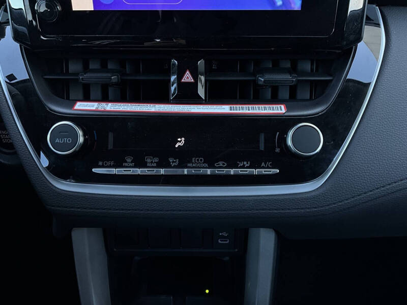 2025 Toyota Corolla Cross LE