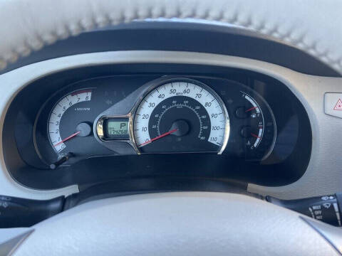 2012 Toyota Sienna SE 8-Passenger