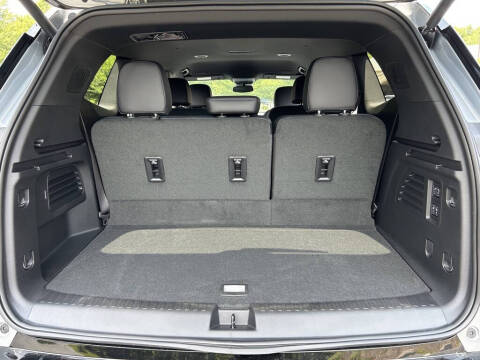 2025 GMC Acadia Denali