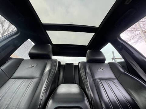 2023 Chrysler 300 S V6