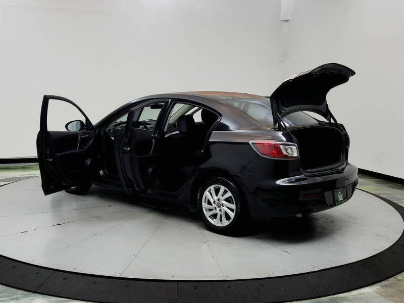 2013 Mazda MAZDA3 i Touring