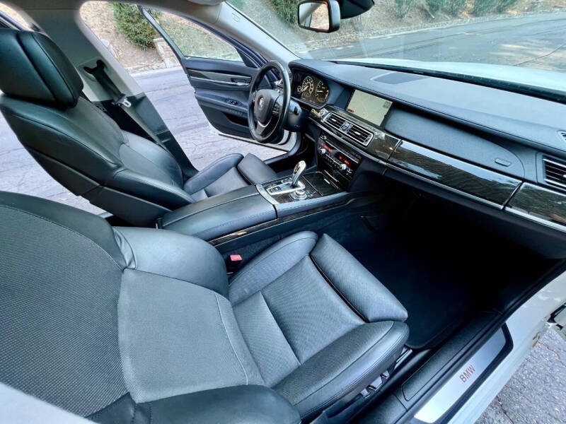 2012 BMW 7 Series 750Li
