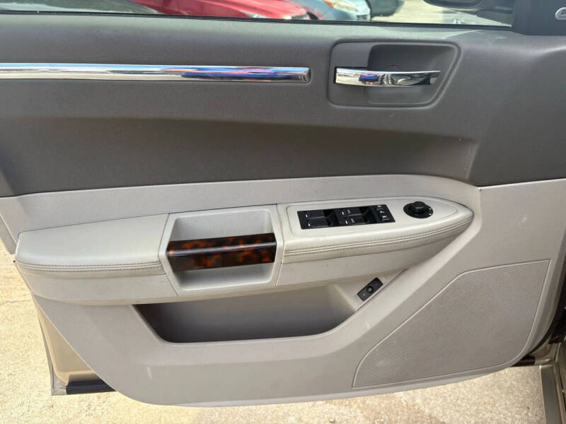 2008 Chrysler 300 C HEMI