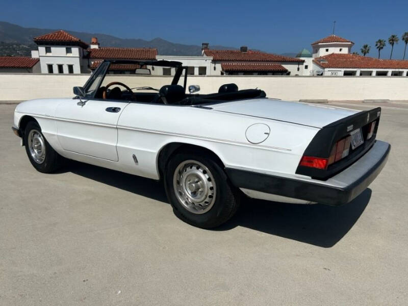 1985 Alfa Romeo Spider Veloce