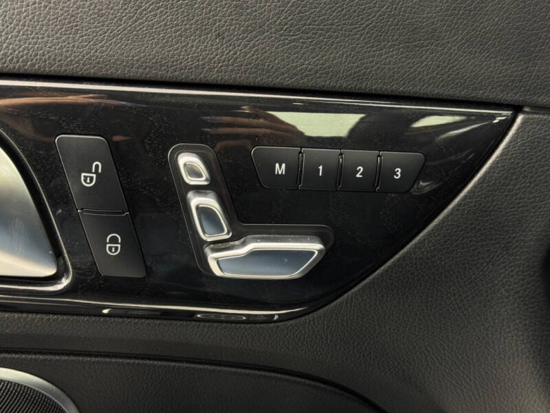 2019 Mercedes-Benz SLC SLC 300