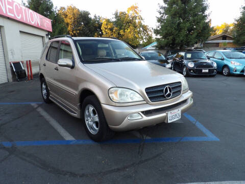 2002 Mercedes-Benz M-Class ML 320