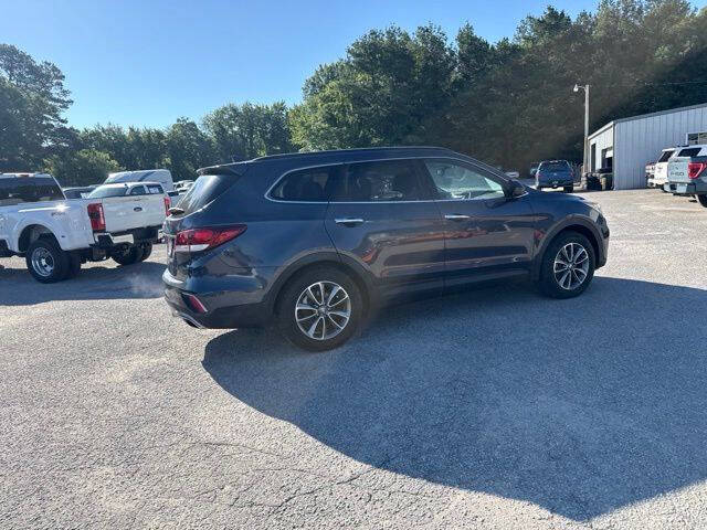 2017 Hyundai Santa Fe SE