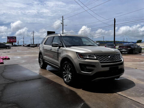 2017 Ford Explorer Platinum