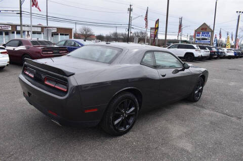 2022 Dodge Challenger SXT