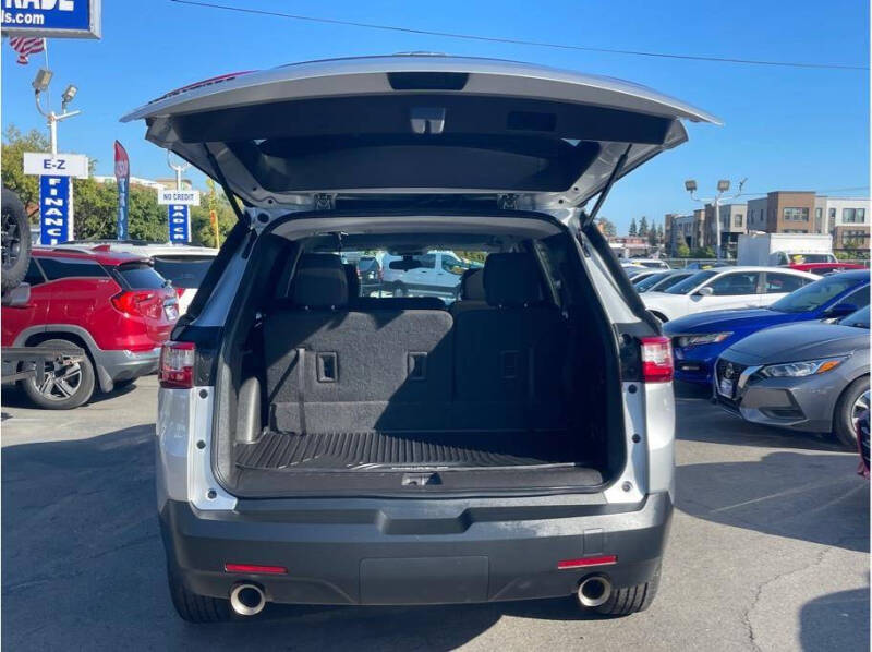 2021 Chevrolet Traverse LS