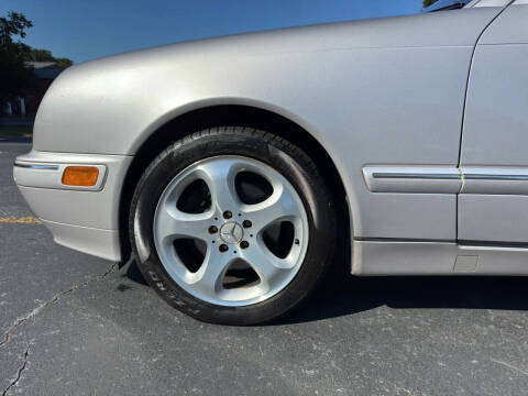 2002 Mercedes-Benz E-Class E 320