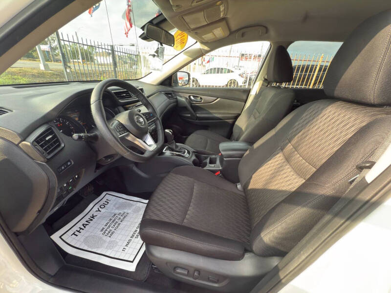 2019 Nissan Rogue SV