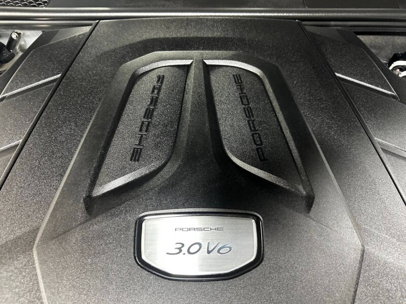 2022 Porsche Cayenne