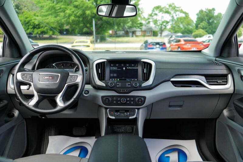 2024 GMC Terrain SLT