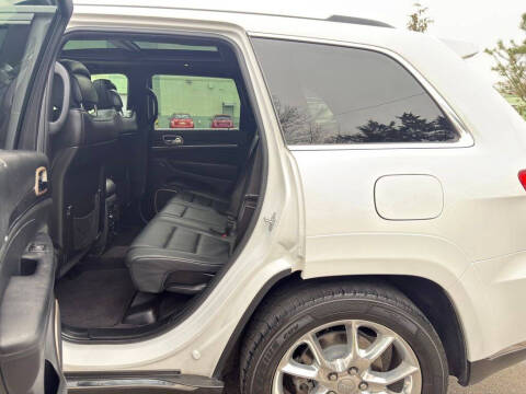 2016 Jeep Grand Cherokee Summit