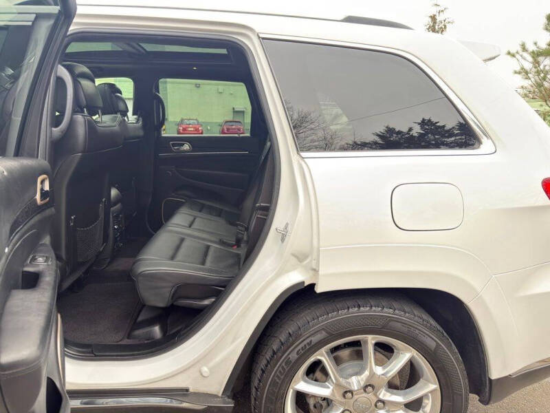 2016 Jeep Grand Cherokee Summit