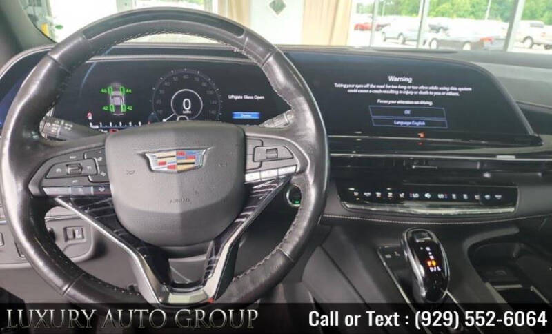 2023 Cadillac Escalade Sport