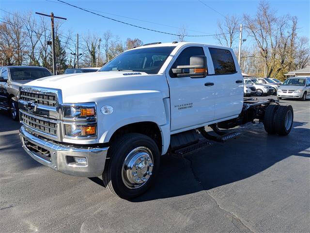 2022 Chevrolet Silverado Medium Duty