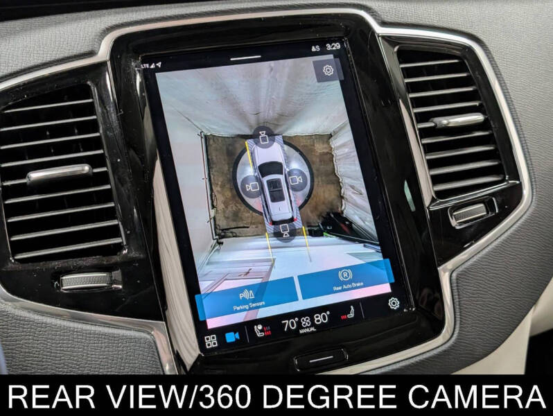 2025 Volvo XC60 B5 Plus Dark Theme