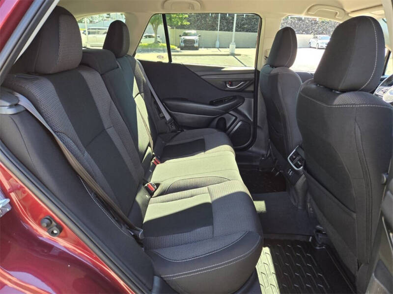 2023 Subaru Outback Premium