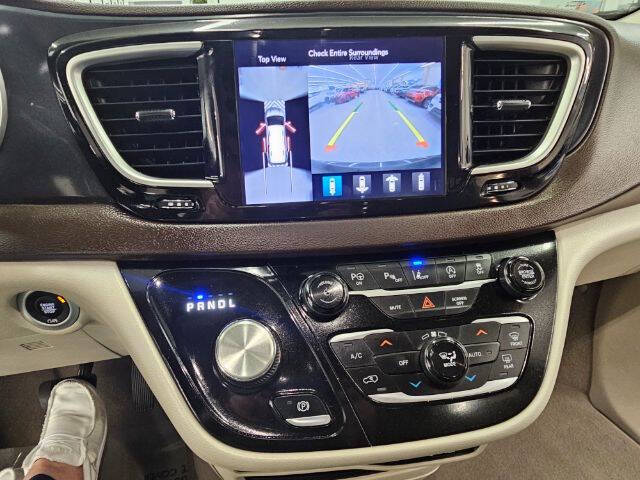 2020 Chrysler Pacifica Touring