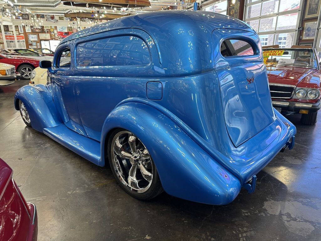 1937 Ford Delivery Van 27