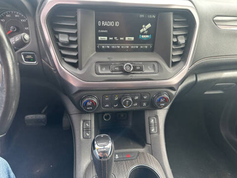 2017 GMC Acadia SLE-2