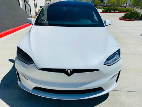 2023 Tesla Model X Standard Range